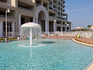 Outdoor pool - Ariel Dunes by Seascape Resort (Miramar Beach)