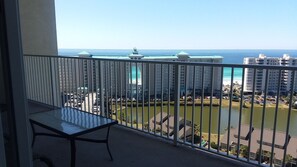 Daire, 2 Yatak Odası | Balkon