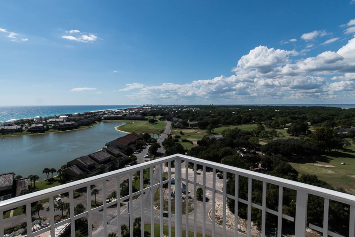 Condo, 3 Bedrooms | Balcony