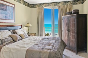 Room - Majestic Sun by Seascape Resort (Miramar Beach)
