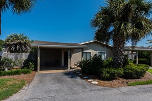 Exterior - Tennis Villa by Seascape Resort (Miramar Beach)