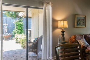 30-inch TV with digital channels