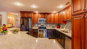 Apartamento, 3 habitaciones | Cocina privada