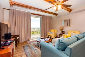 Living room - Ocean Song (Tybee Island)