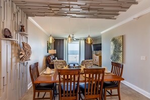 Condo, 3 Bedrooms | Private kitchen