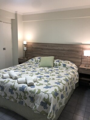 Familienapartment | 1 Schlafzimmer, kostenlose Babybetten, kostenloses WLAN, Bettwäsche