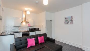 Apartamento Deluxe, baño privado (Raspberry Suite) | Salón