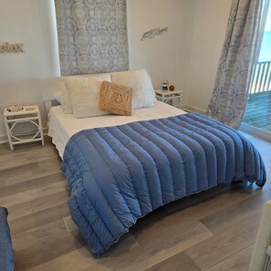 3 chambres, fer et planche à repasser, accès au Wi-Fi (inclus)