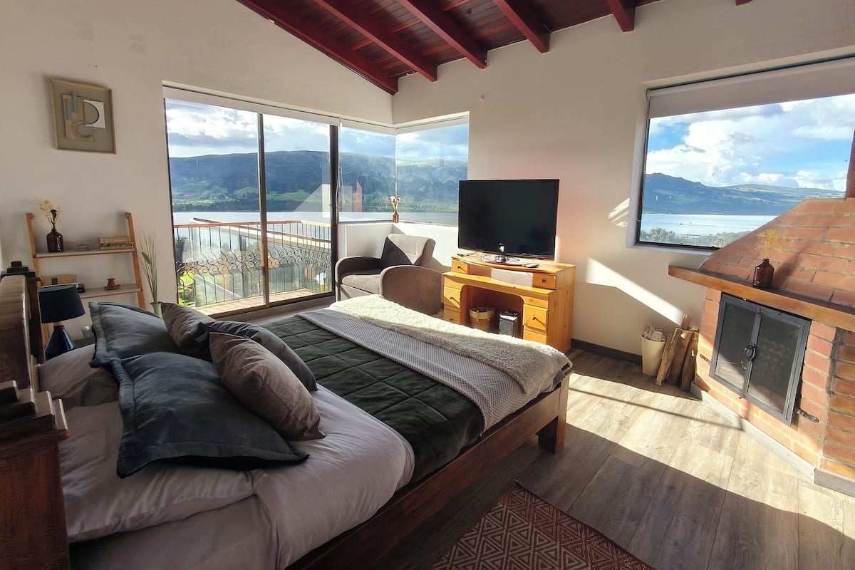 Standaard tweepersoonskamer, balkon | Beddengoed