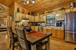 Fridge, microwave, oven, stovetop - Mountain Cabin with Hot Tub, Views and Firepit, Near Blue Ridge (Morganton)