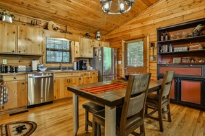 Fridge, microwave, oven, stovetop - Mountain Cabin with Hot Tub, Views and Firepit, Near Blue Ridge (Morganton)