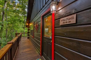 Exterior detail - Mountain Cabin with Hot Tub, Views and Firepit, Near Blue Ridge (Morganton)
