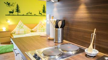 1 Schlafzimmer, BĂŒgeleisen/BĂŒgelbrett, WLAN, BettwĂ€sche