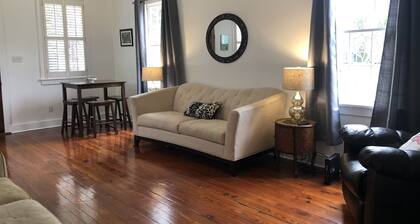 Historiallinen koti Mobilen keskustassa Civic Centerin ja Mardi Gras-paraattien vieressä