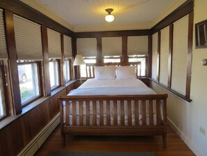 Casa, várias camas, cozinha, vista para a piscina | 3 quartos, Wi-Fi de cortesia