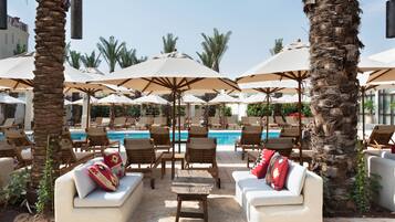 Outdoor pool, open 8:00 AM to 5:00 PM, sun loungers