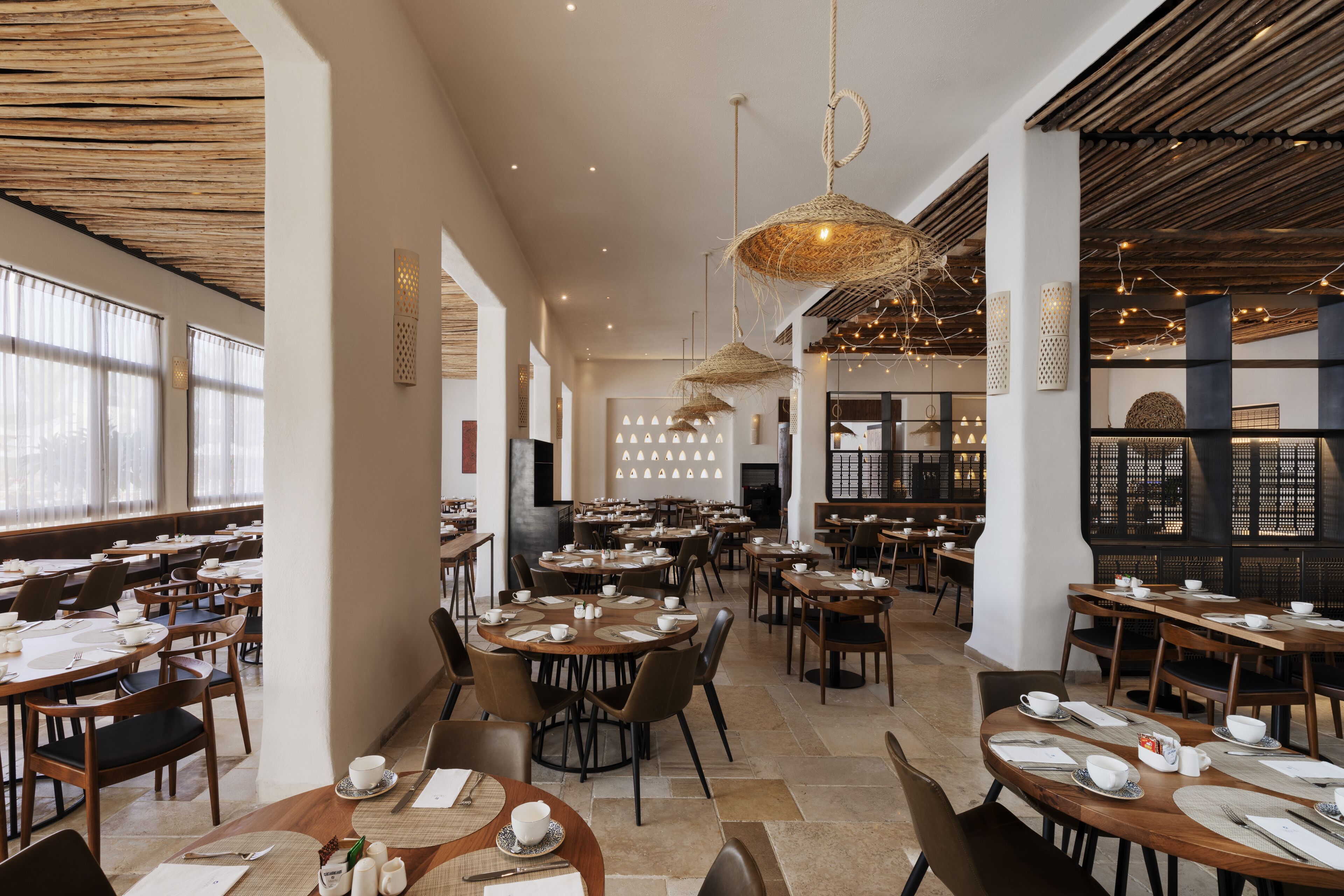 breakfast, lunch, dinner served; local and international cuisine