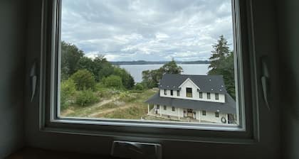 Olympia Waterfront Beach Cottage