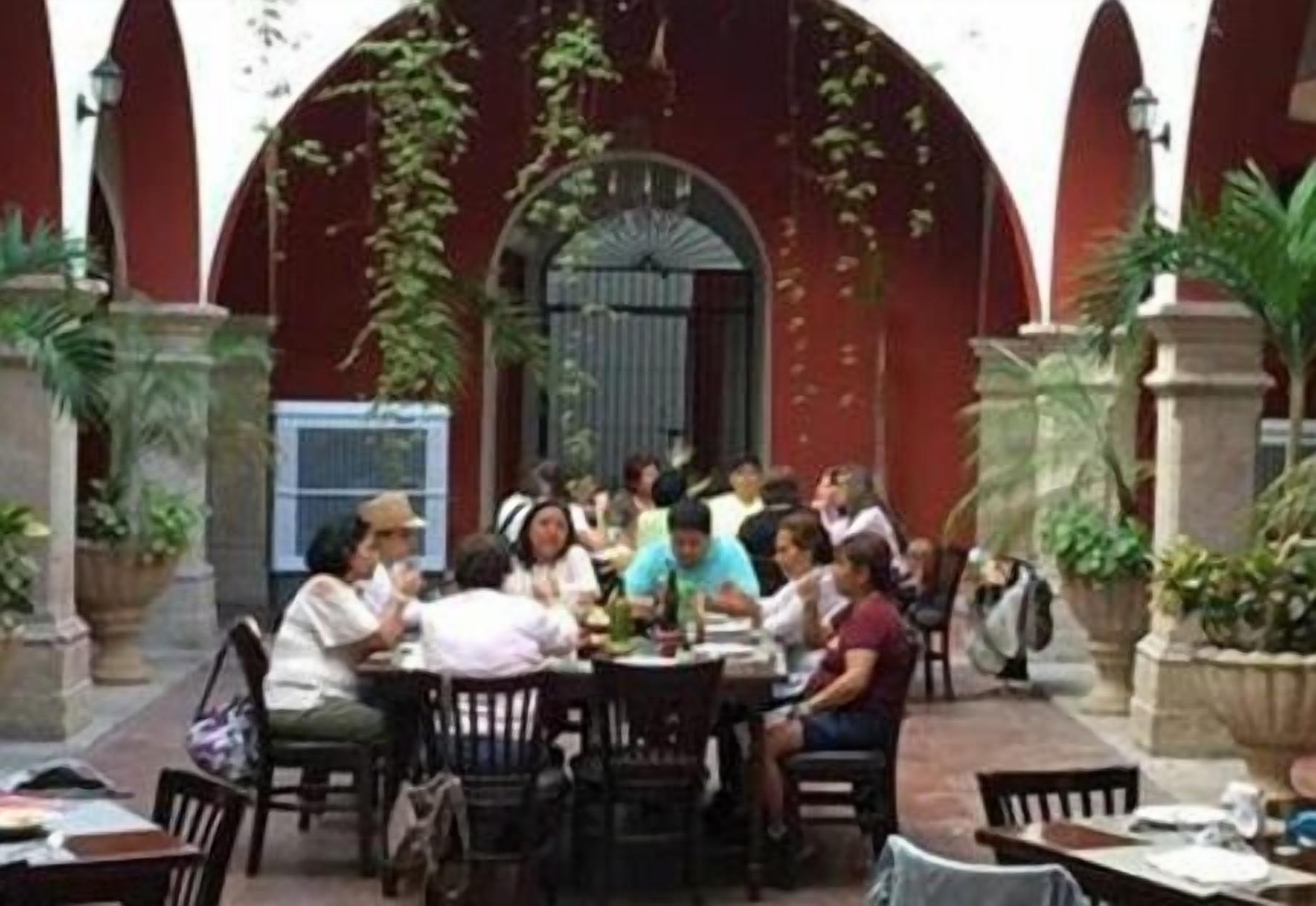 breakfast served, local and international cuisine, al fresco dining