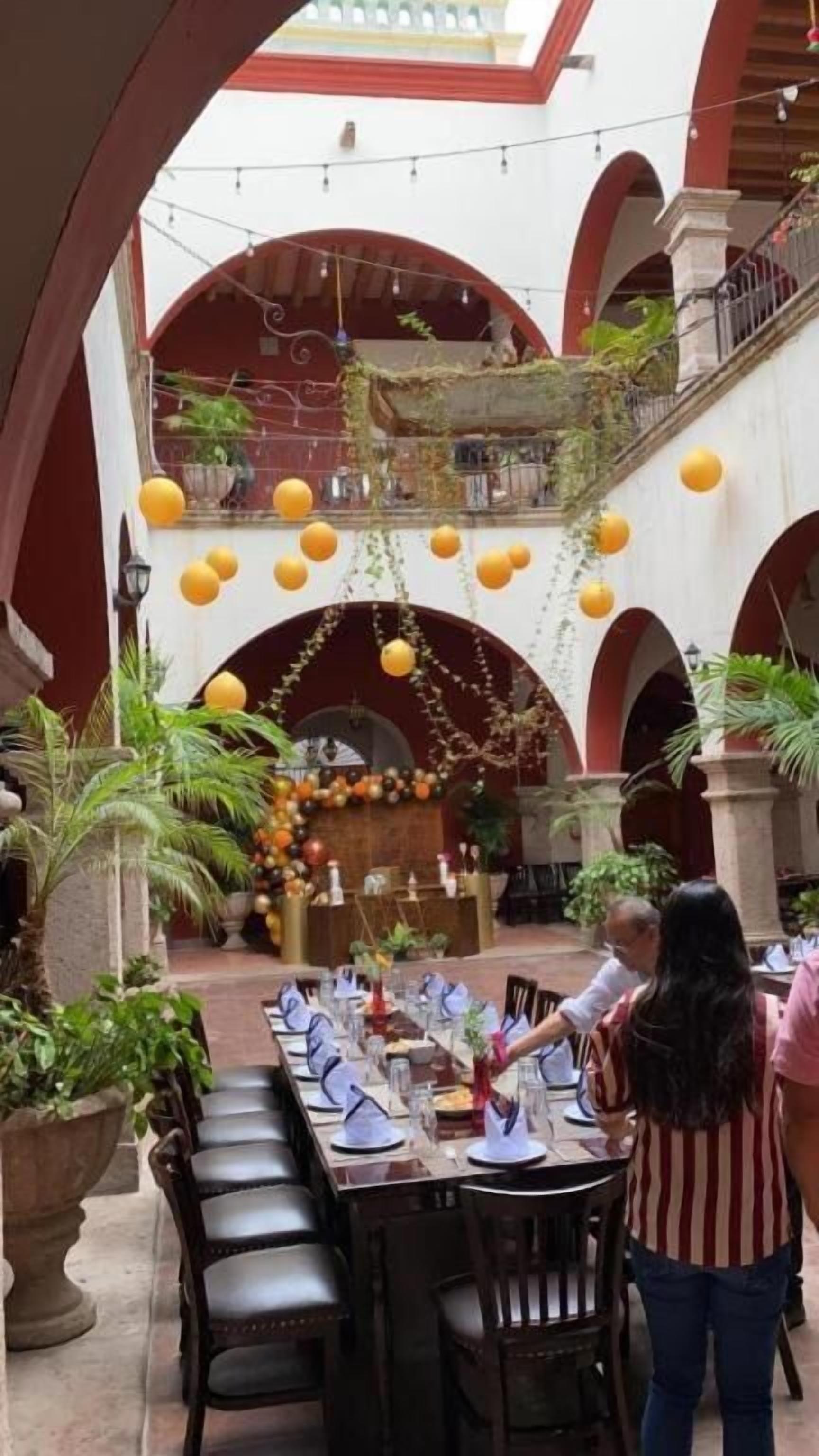 Se sirven desayunos, almuerzos y cenas
