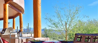 Miles of Trails...Million-Dollar Views ~ in N. Scottsdale/Rio Verde Foothills!