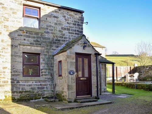 2 bedroom accommodation in Lofthouse, near Harrogate
