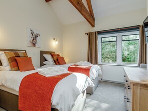 2 bedrooms, free WiFi, bed sheets