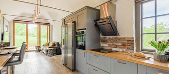 The Cottage High Wykehurst End