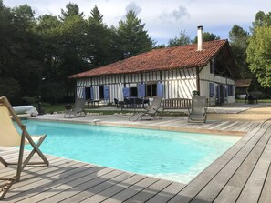 A heated pool - traditional Landes house 16 people spa, swimming pool, billiards (Cachen)