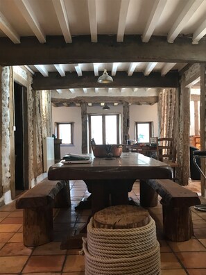 Dining - traditional Landes house 16 people spa, swimming pool, billiards (Cachen)