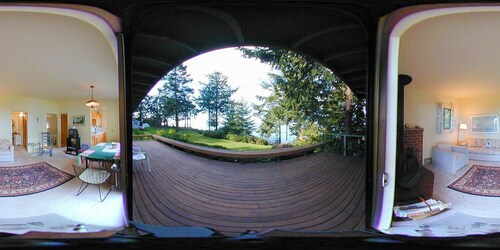 122 - Mutiny Bay Waterfront Cabin