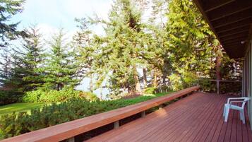 Cabin, Multiple Beds (122 - Mutiny Bay Waterfront Cabin) | Balcony