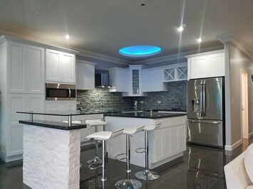 Ac8504bc 21ef 4b04 a140 3289eb295335