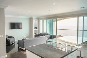 Interior - Elegant Ocean Front Condo! Rosarito Beach !WOW!! (Rosarito)