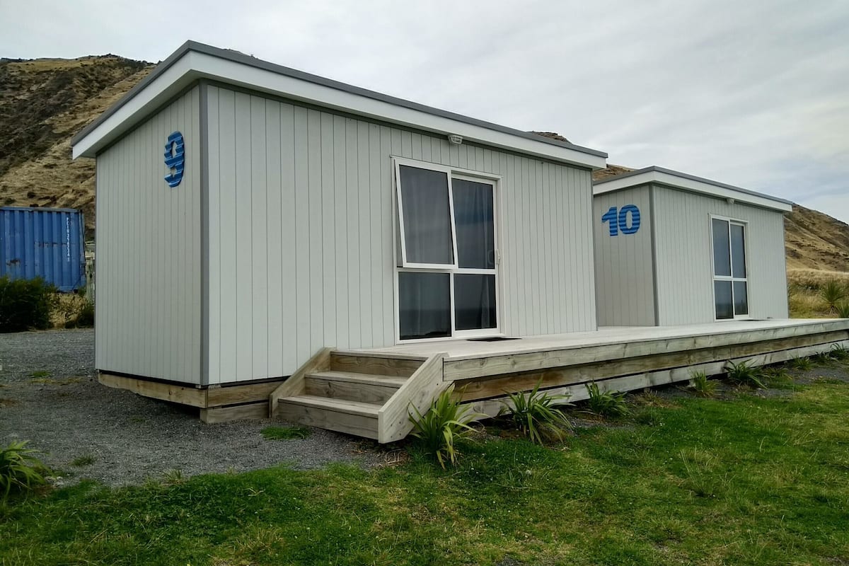 Cabin with 1 Queen and Sofa Bed | 3 bedrooms, blackout drapes, iron/ironing board, WiFi