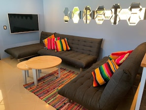 TV