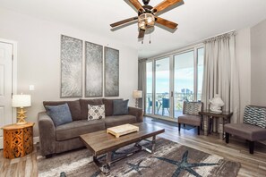 Smart TV, DVD player