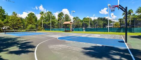 The Palms of Destin Basketball Court
