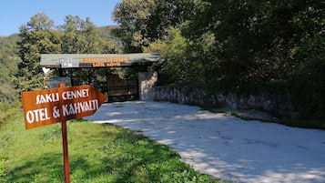 Lối vào nơi lưu trú