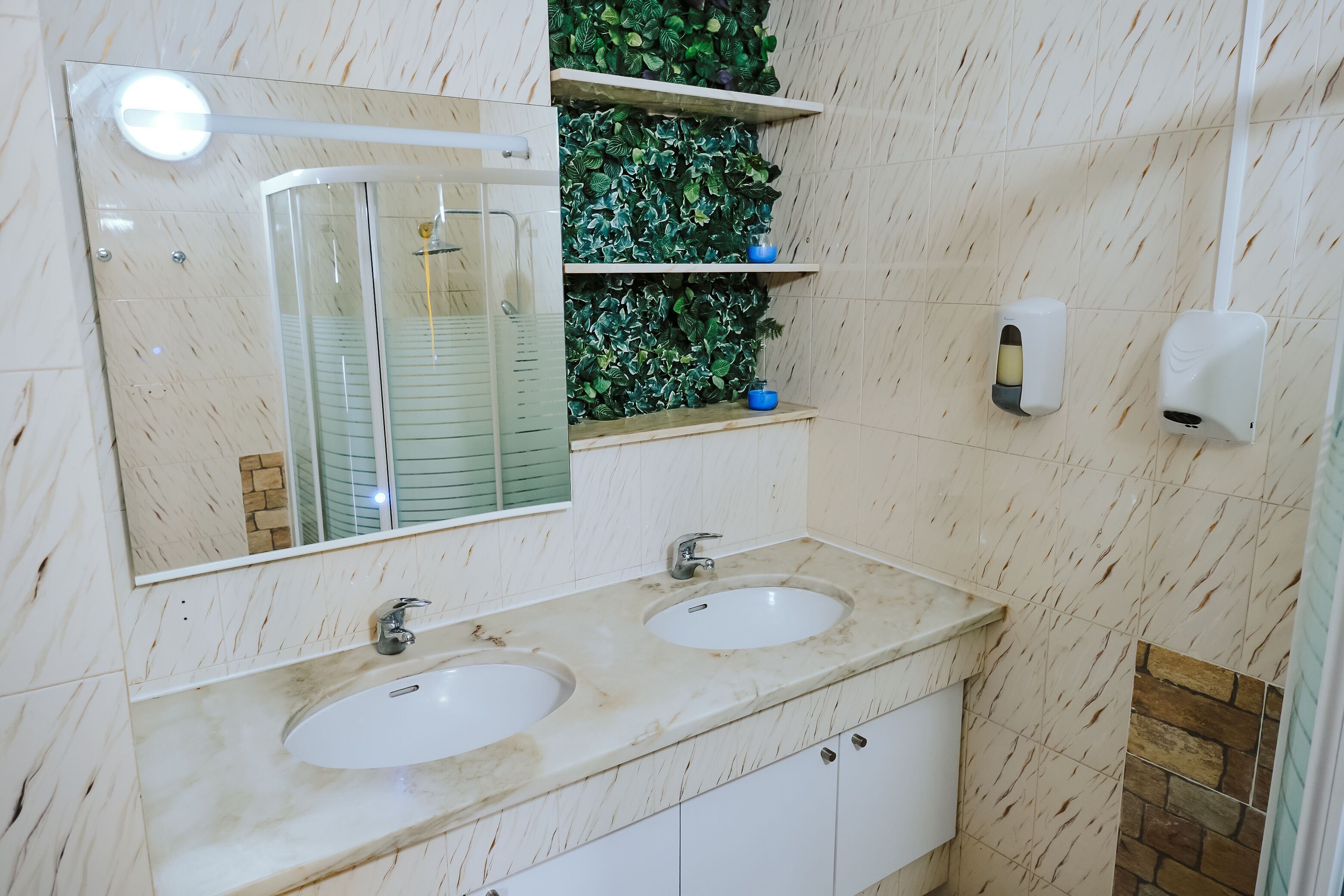Photo - Help Yourself Hostels - Restelo