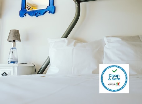Decoración personalizada, muebles diferentes y wifi gratis