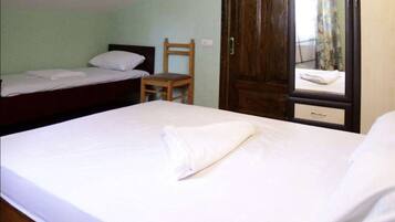 Habitación triple básica | Wifi gratis