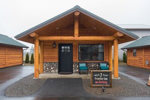 Exterior - Woodland Inns (Forks)