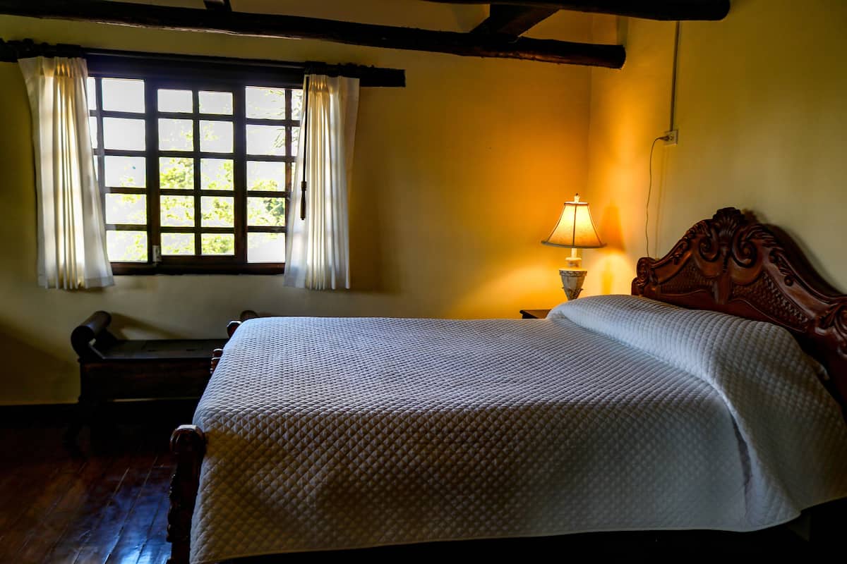 Habitación panorámica | Sábanas italianas Frette y ropa de cama de alta calidad