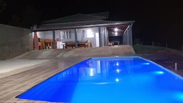 屋外プール