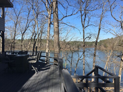 Relaxing Retreat on Lake Catherine in Hot Springs!