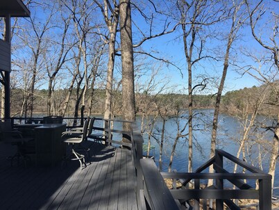 Relaxing Retreat on Lake Catherine in Hot Springs!