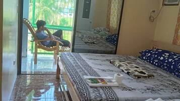 Premium bedding, individually decorated, individually furnished, desk