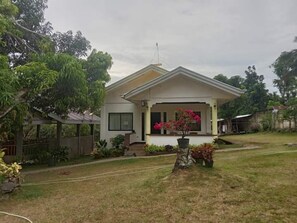 Front of property - Balai Mariacaria Pension House (Guindulman)