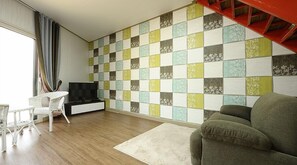 Duplex | Vardagsrum | Platt-tv